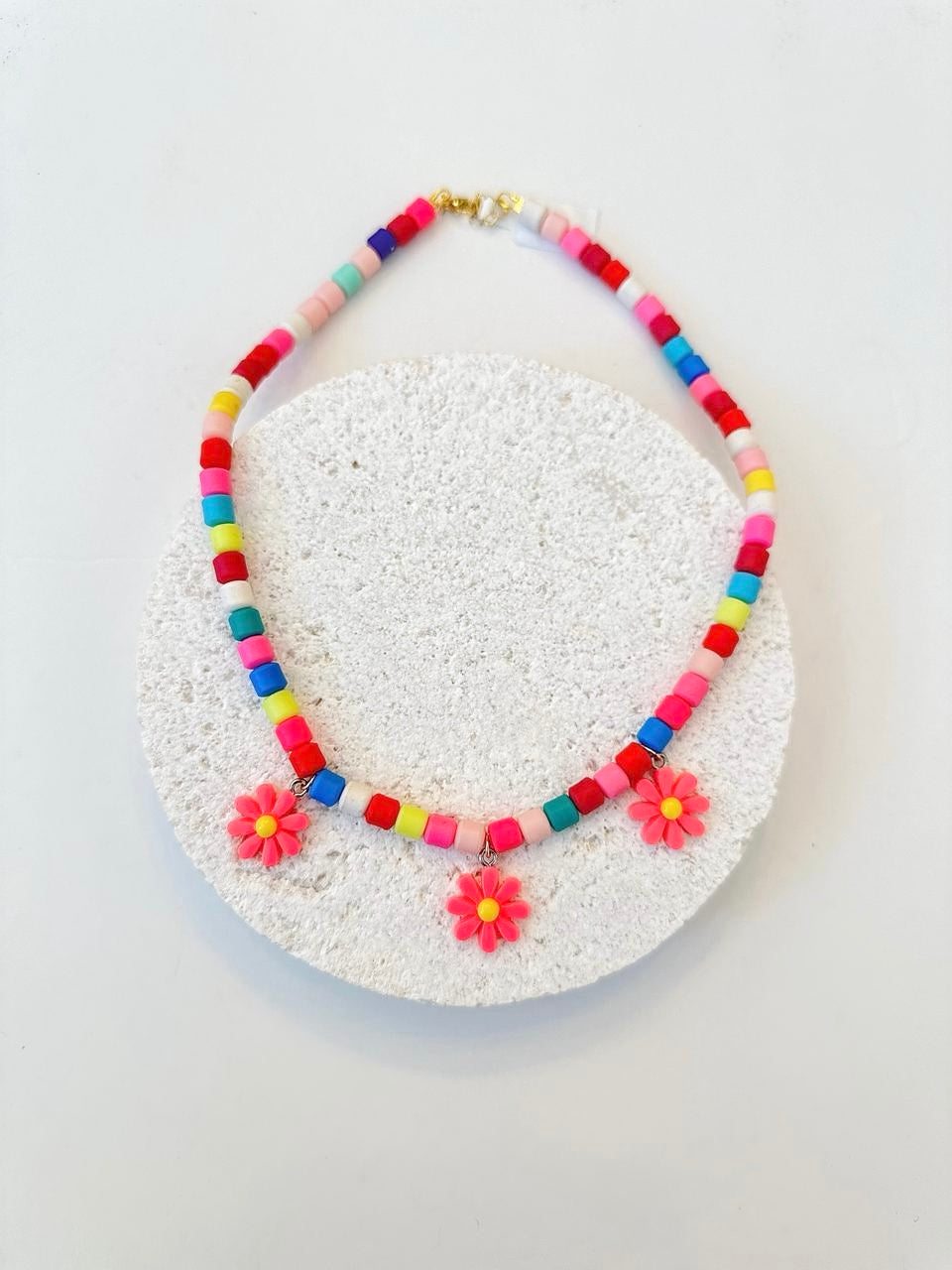 Triple flower rubber beads necklace