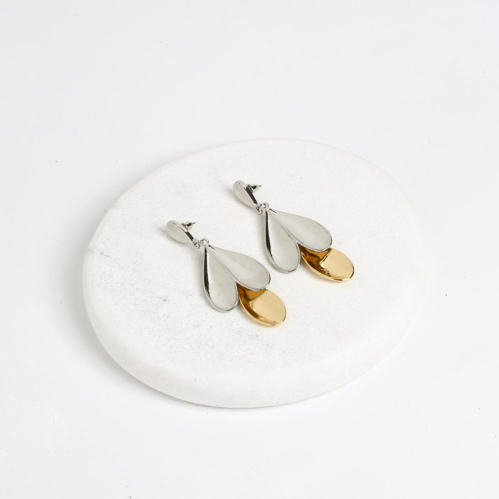 Chic drop earrings
