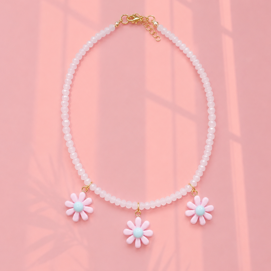 Soft pink daisies necklace