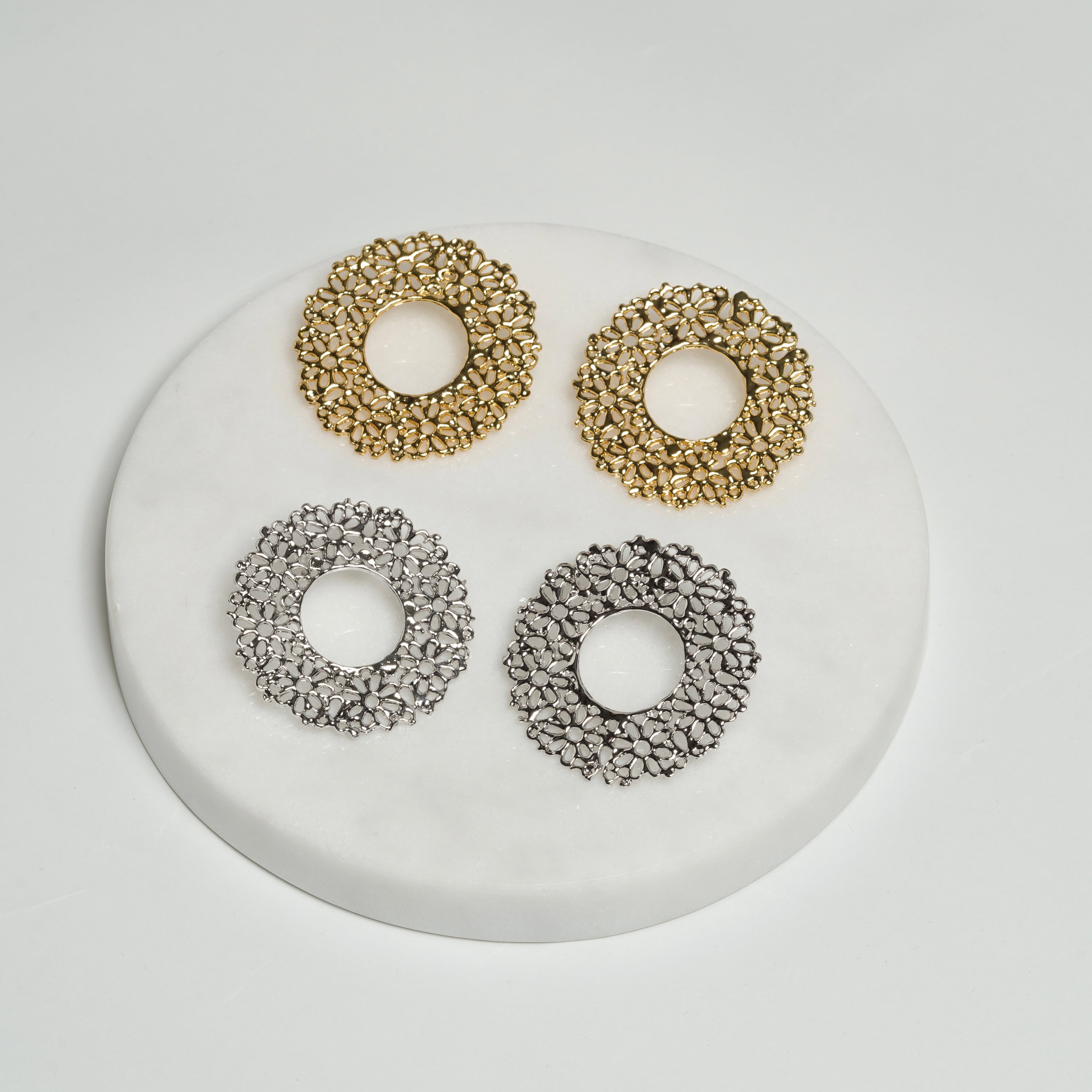 Floral engraved earrings