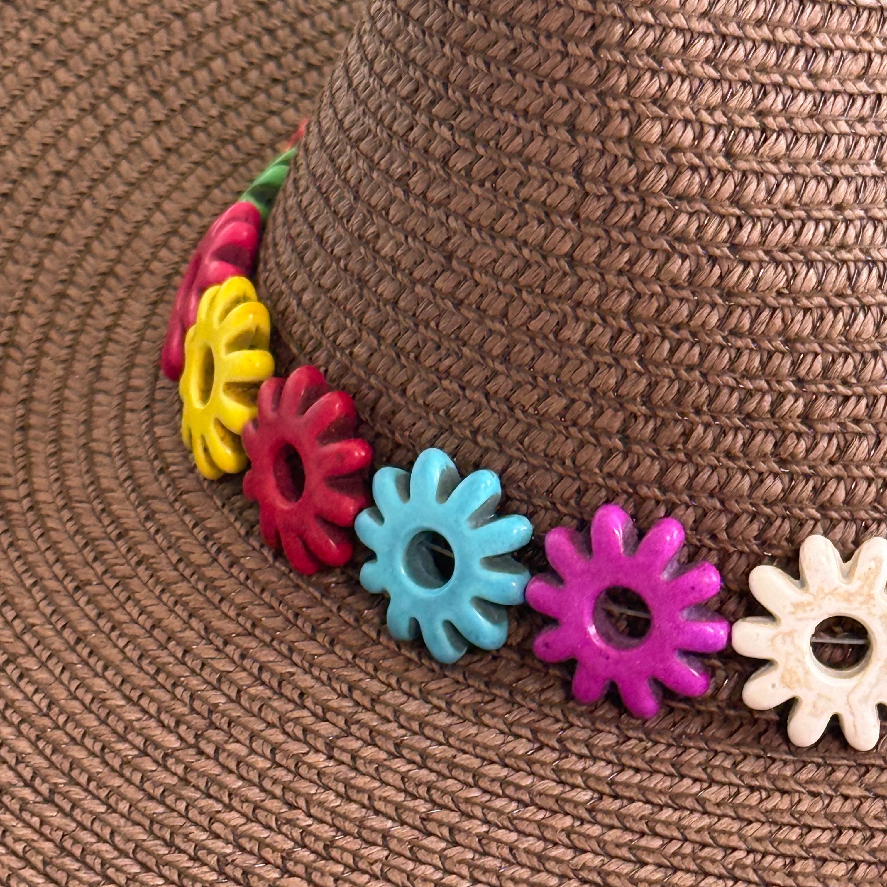 Daisies hat