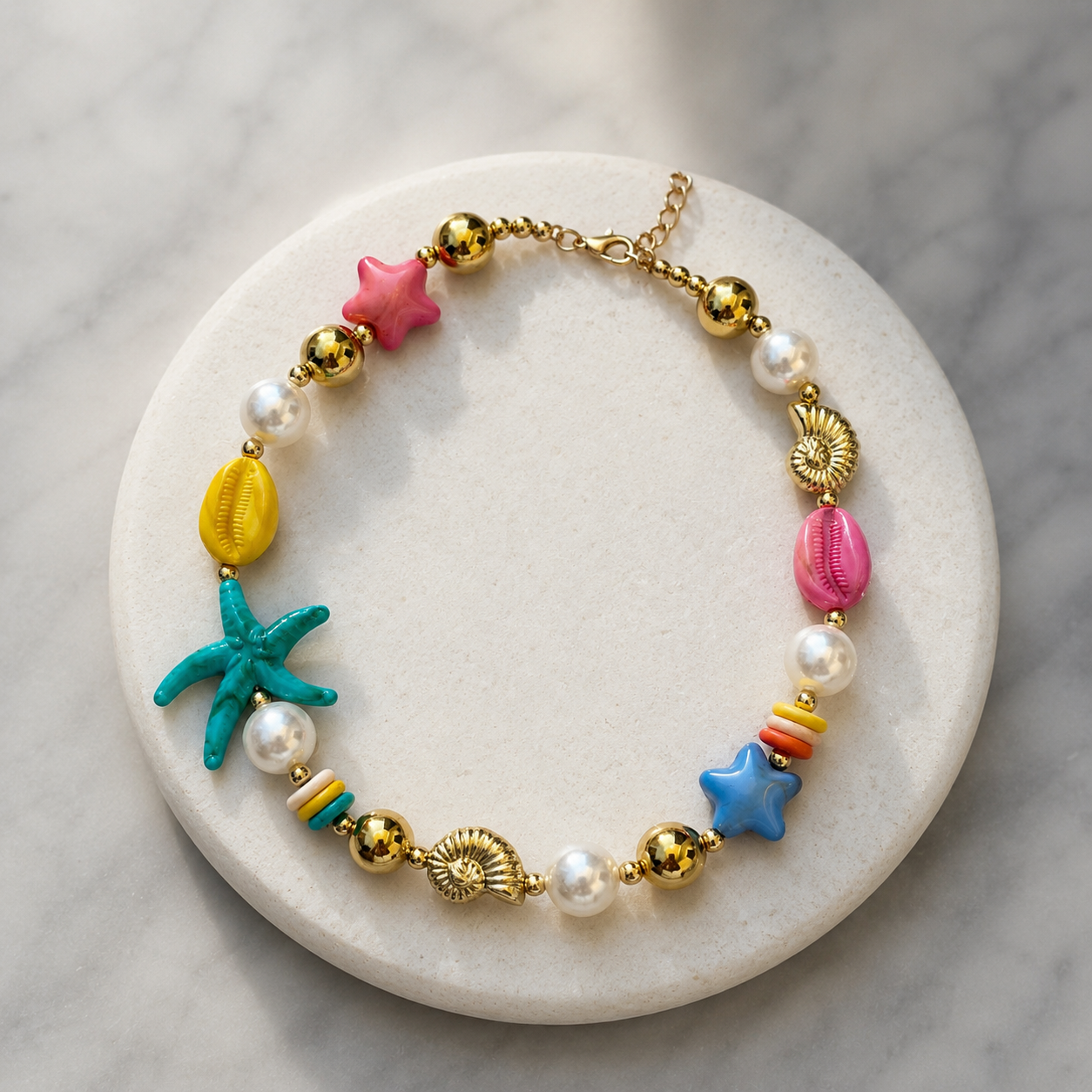 Mixed shells & pearl necklace