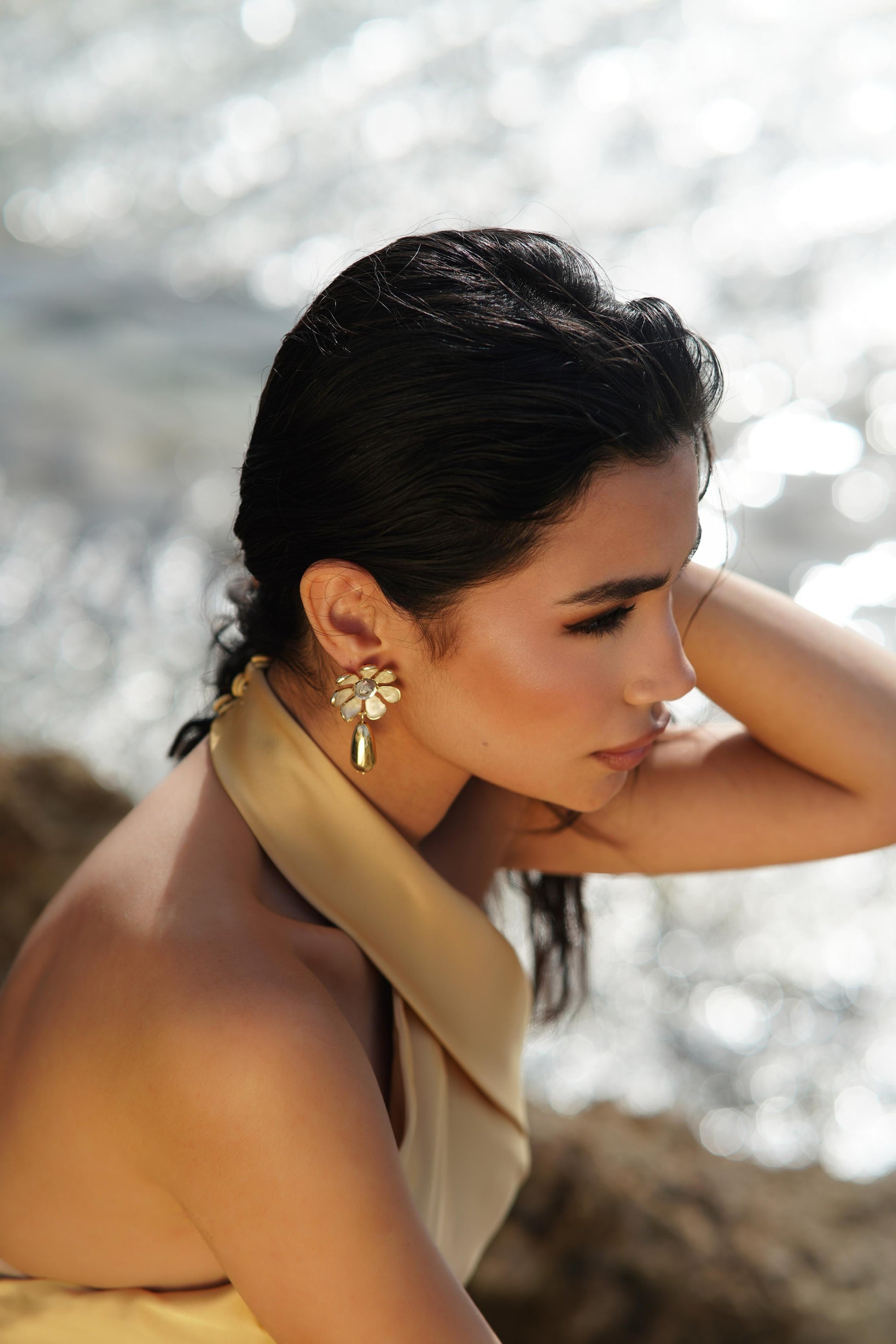 Cream flower drop earrings