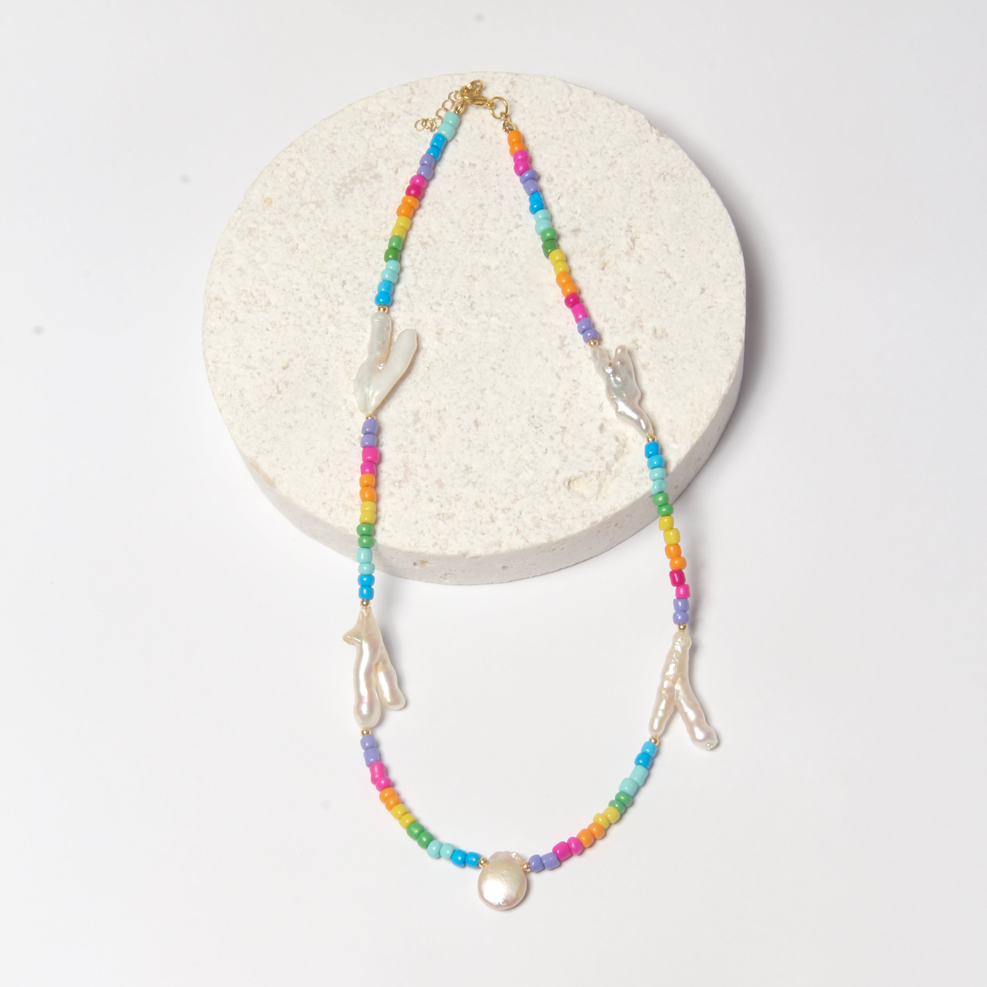 Colorful pearl necklace