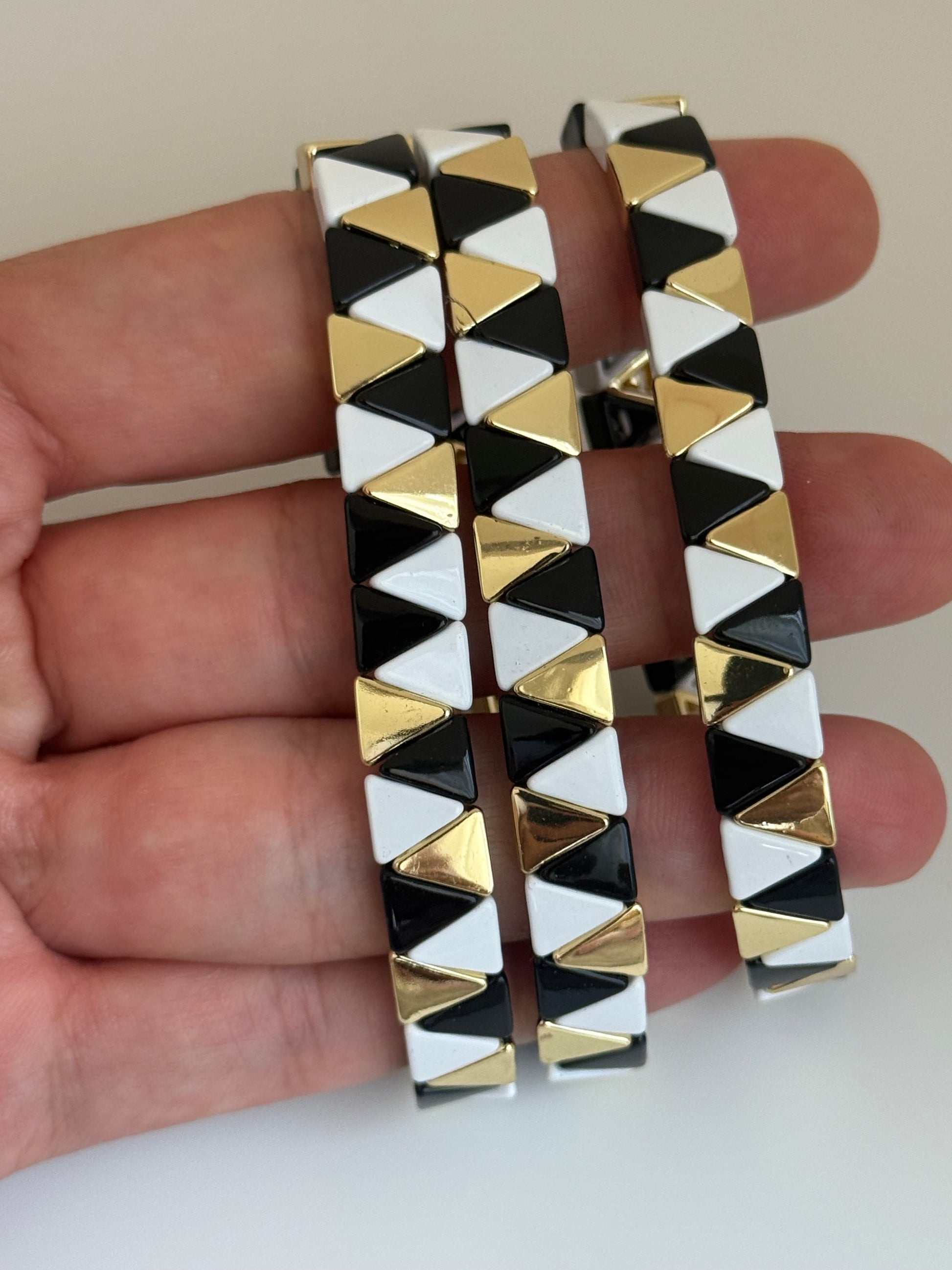 B&W enamel stretch bracelet