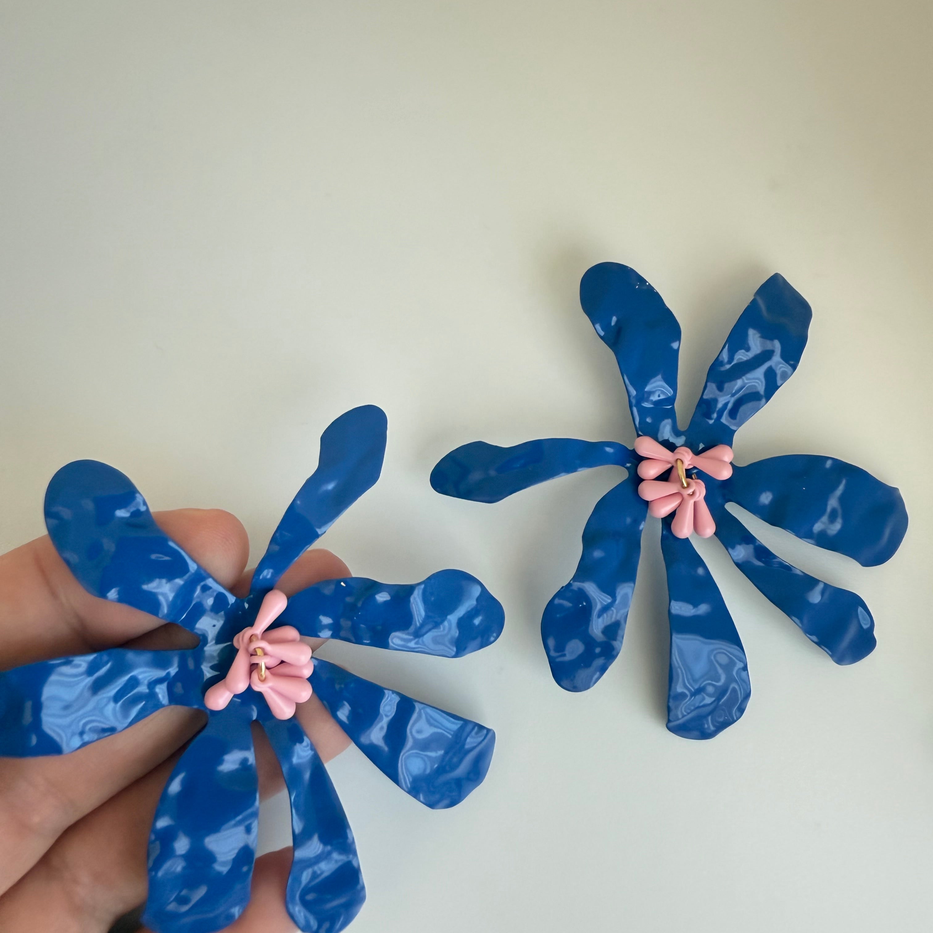 Electric blue flower earrings