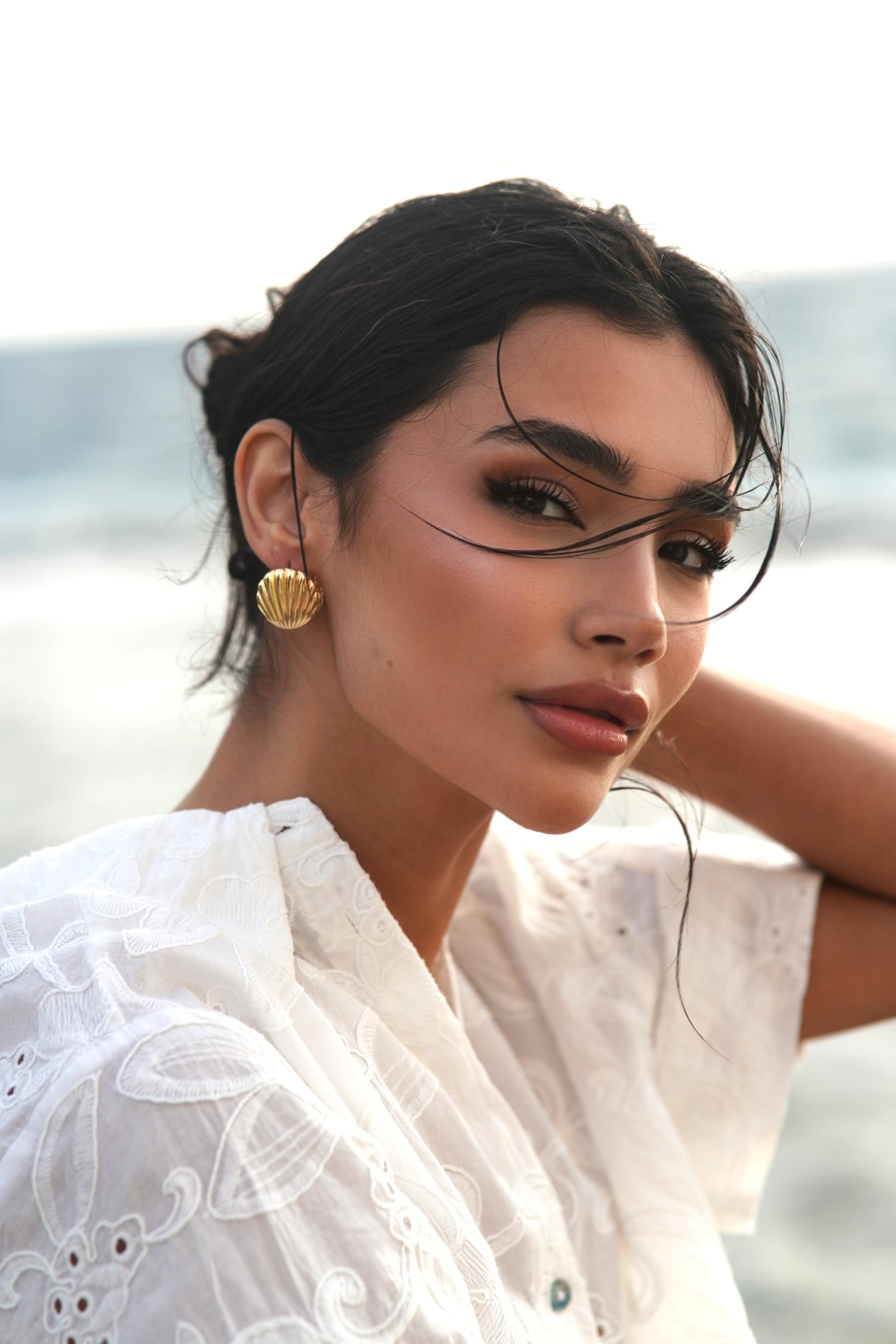Seashell golden studs