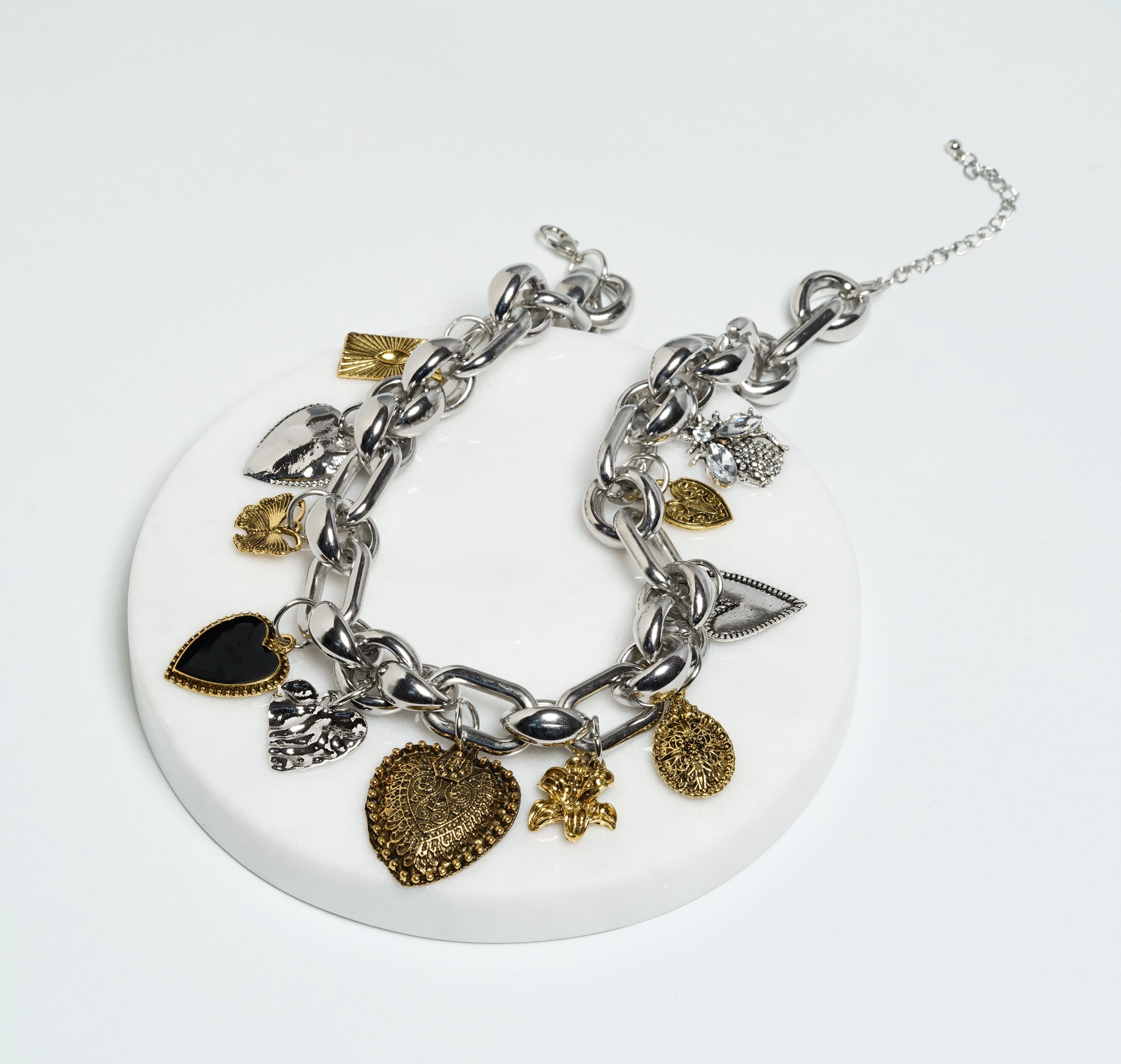 Chunky charm necklace