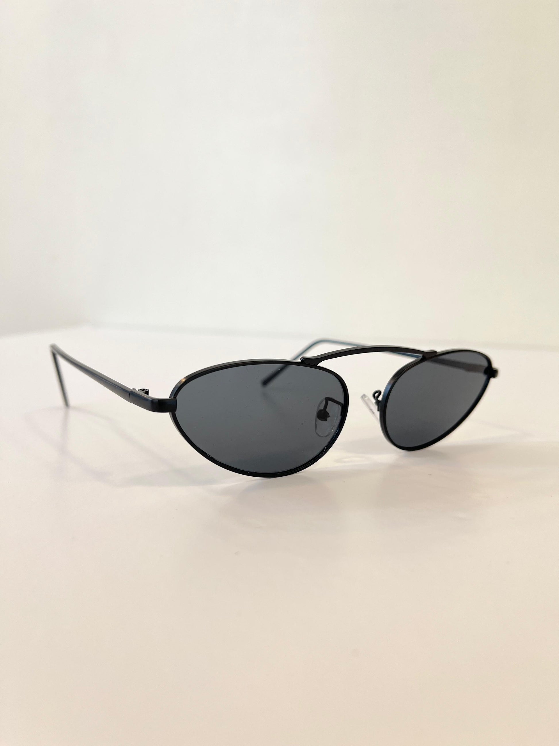 Cat eye sunglasses