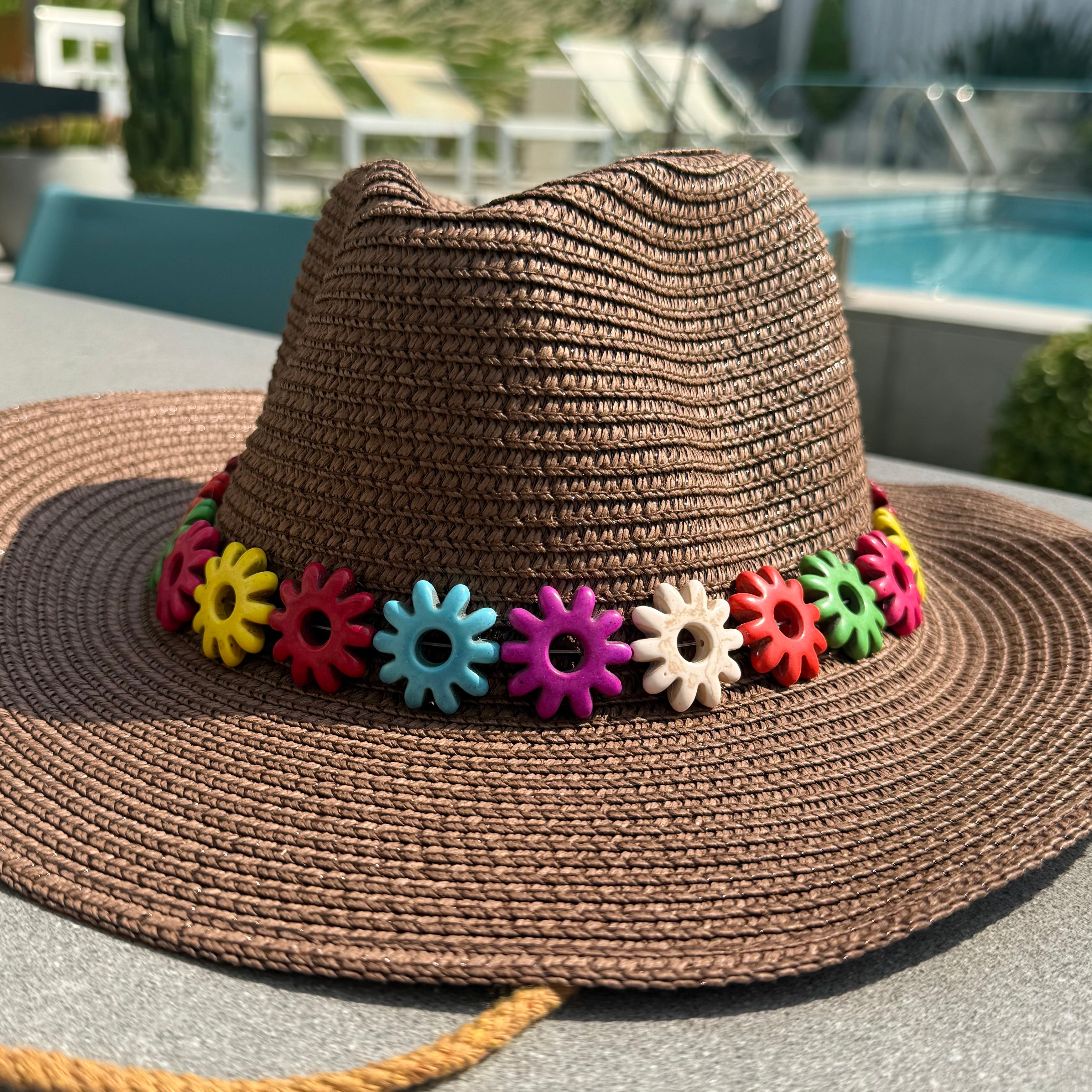 Daisies hat