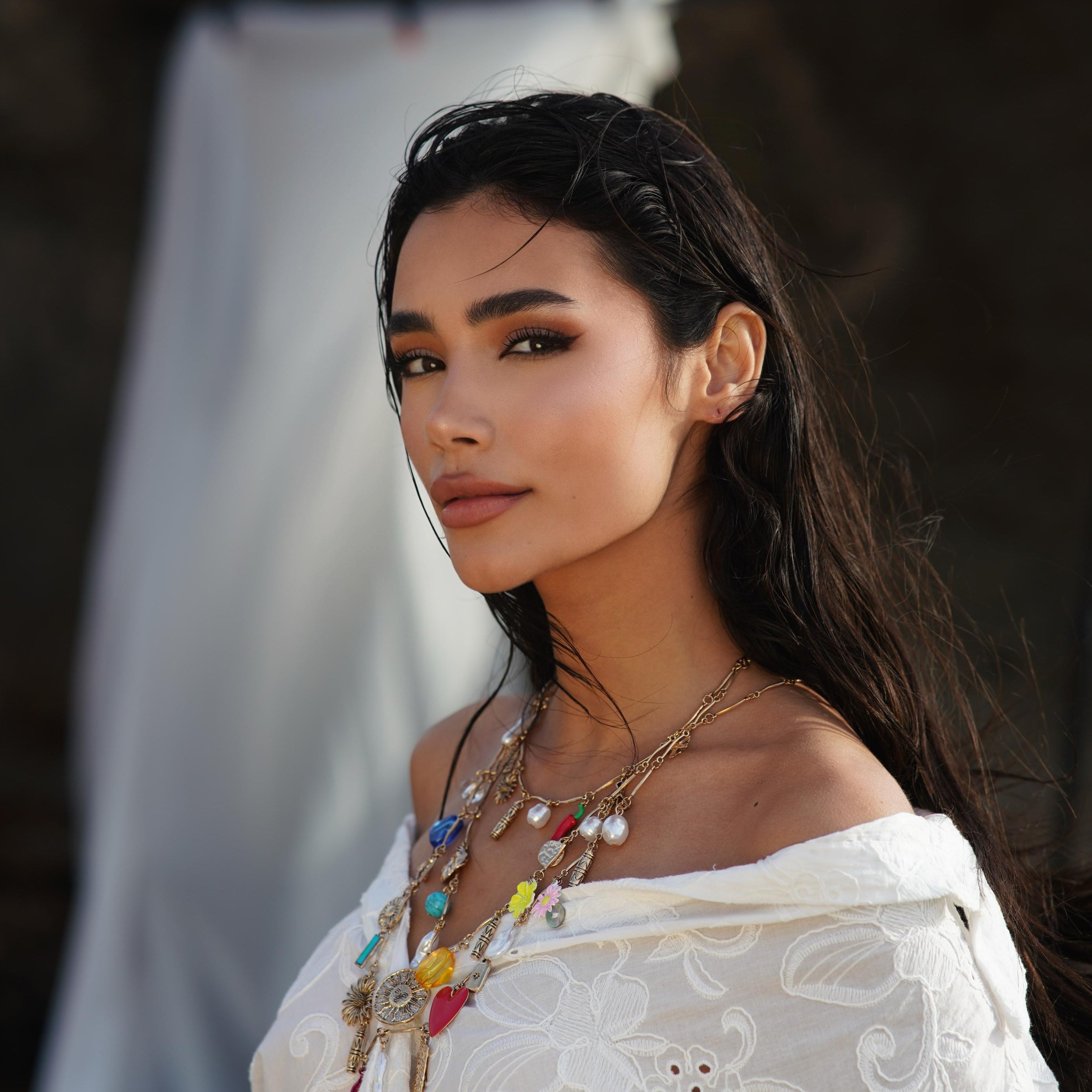 Triple layer necklace