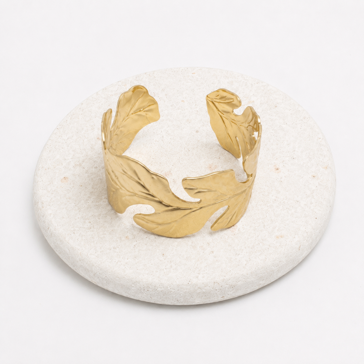 Leaf handcuff