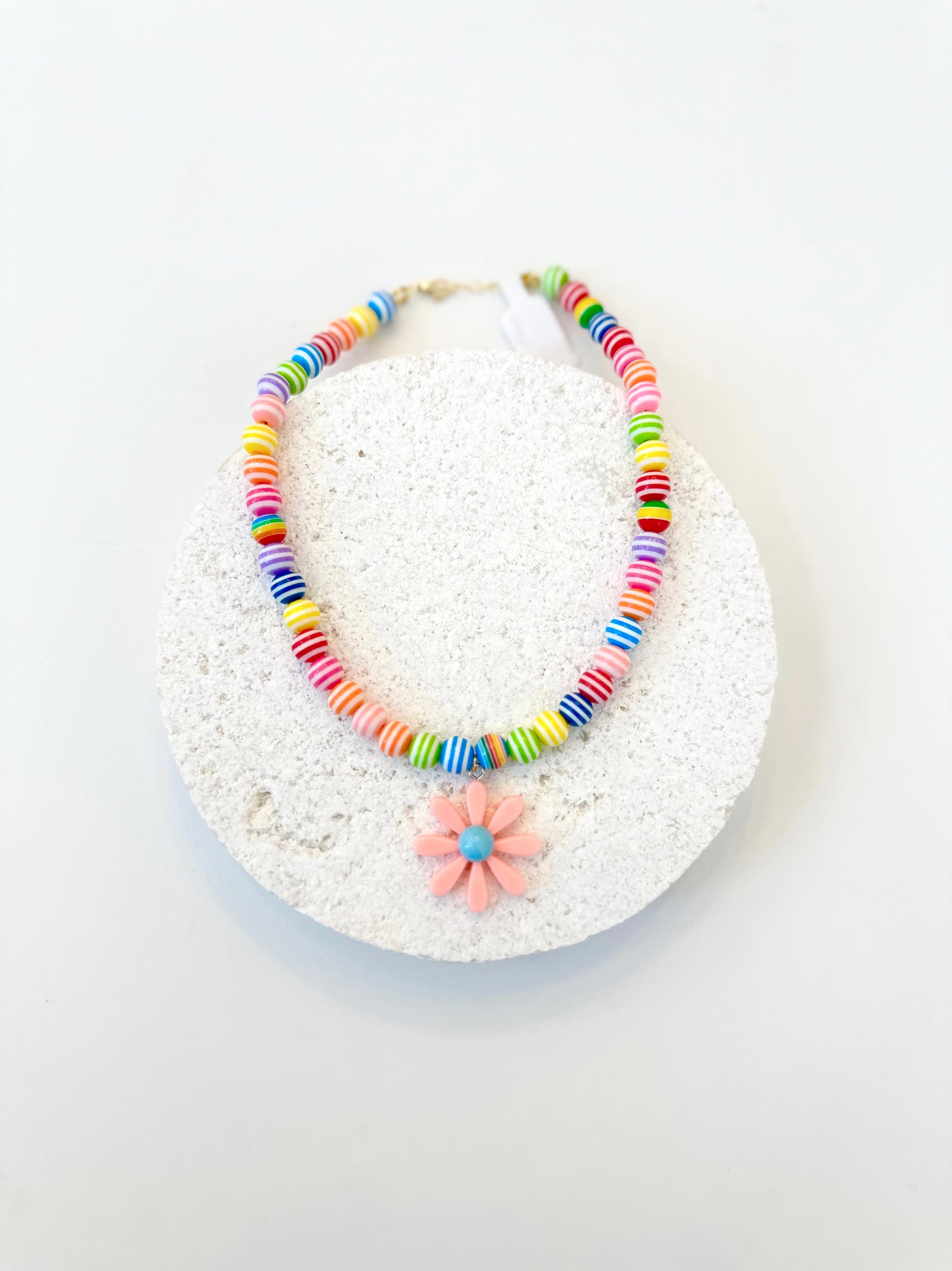 Kids rainbow daisy necklace