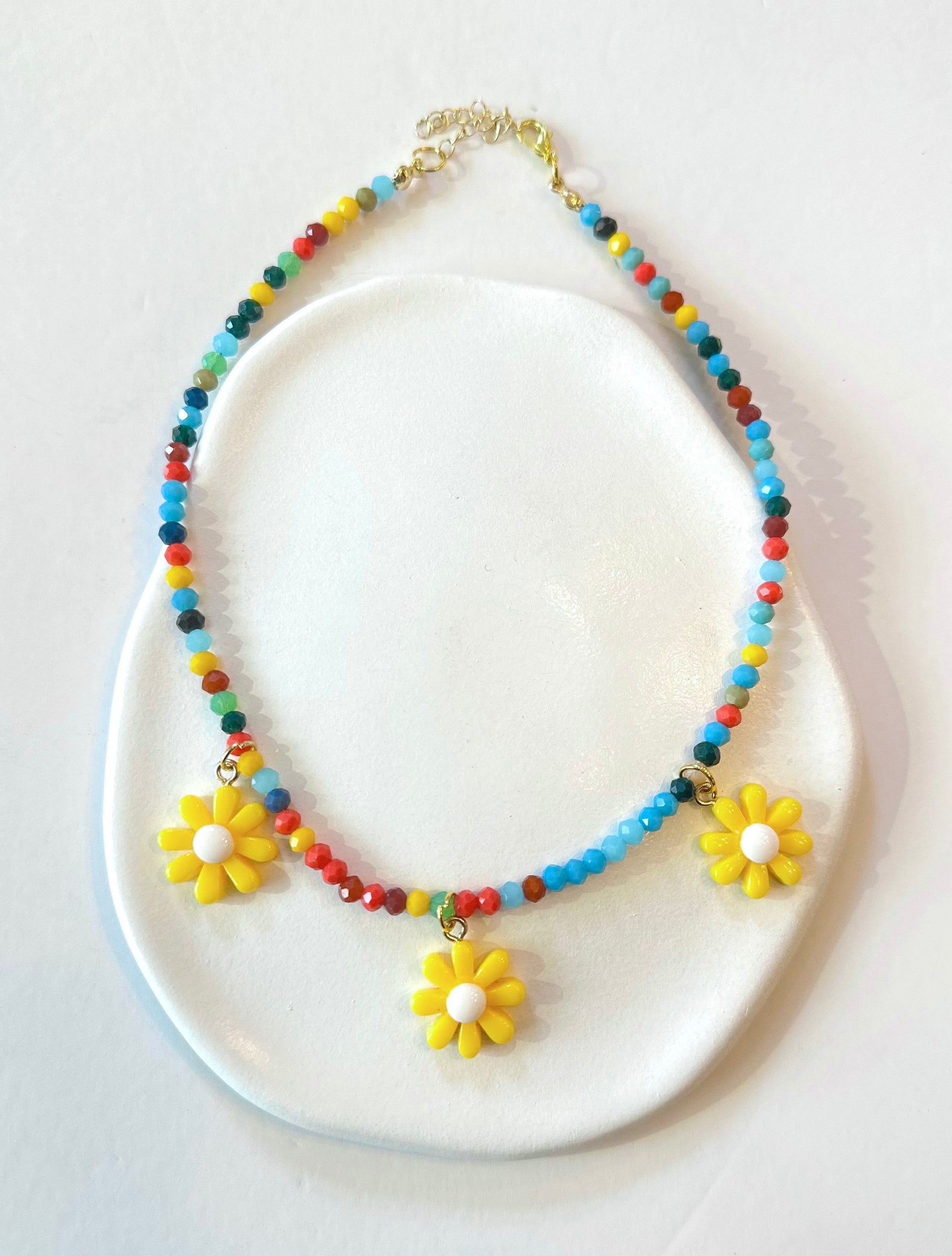 Multicolor daisies necklace
