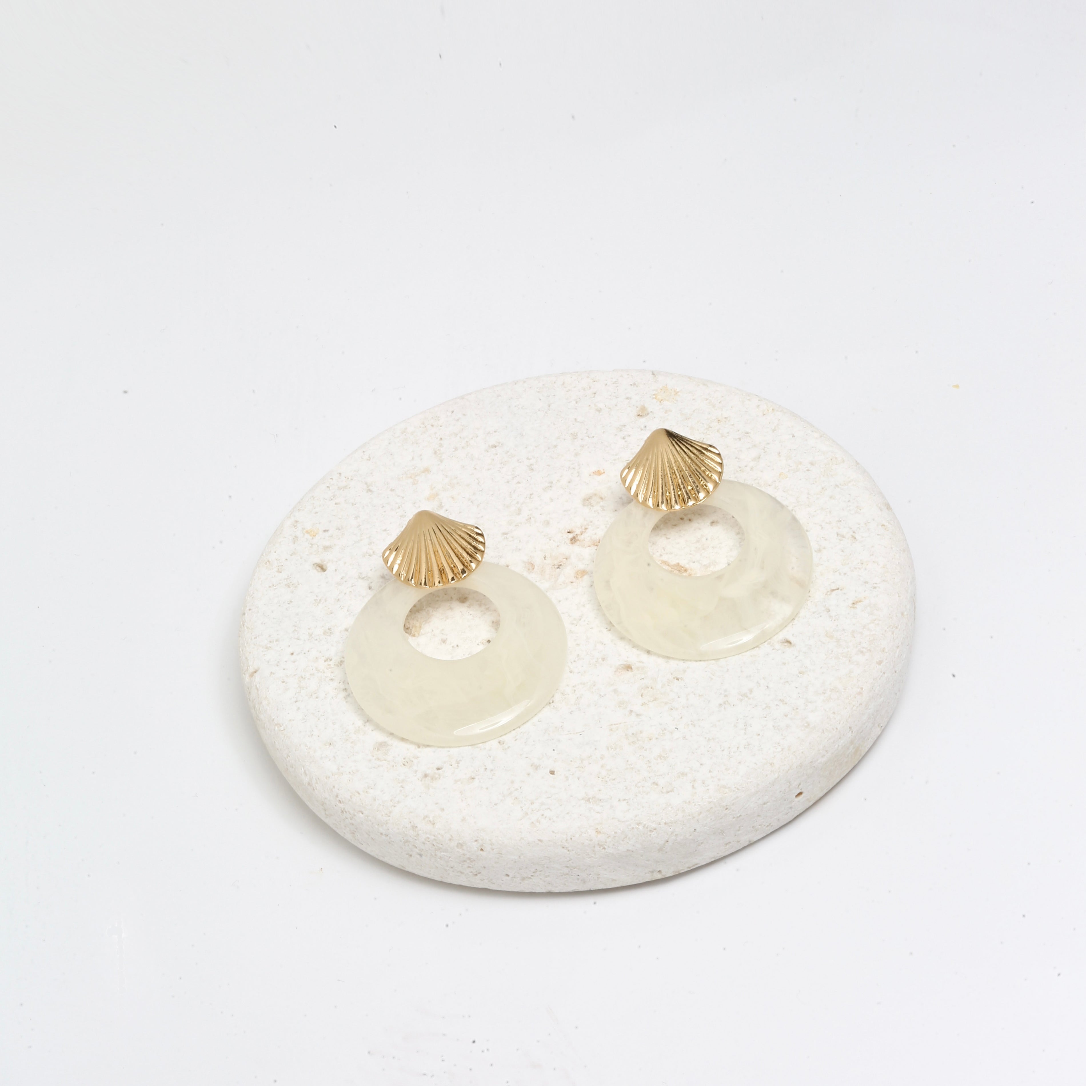 Pearly shell hoops