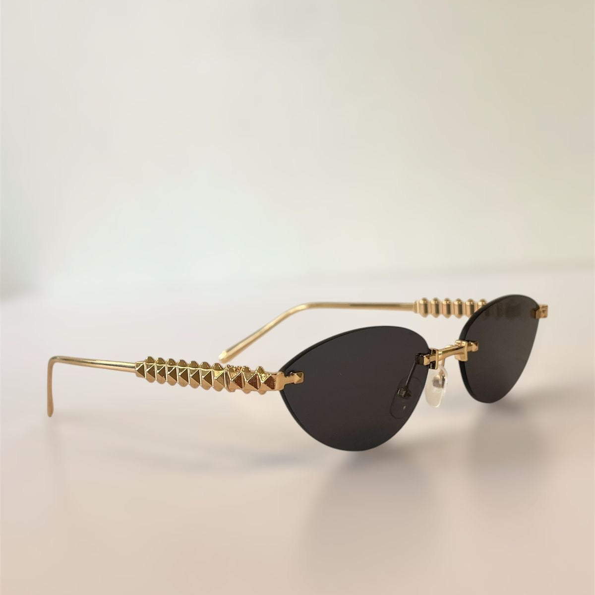 Slim sunglasses