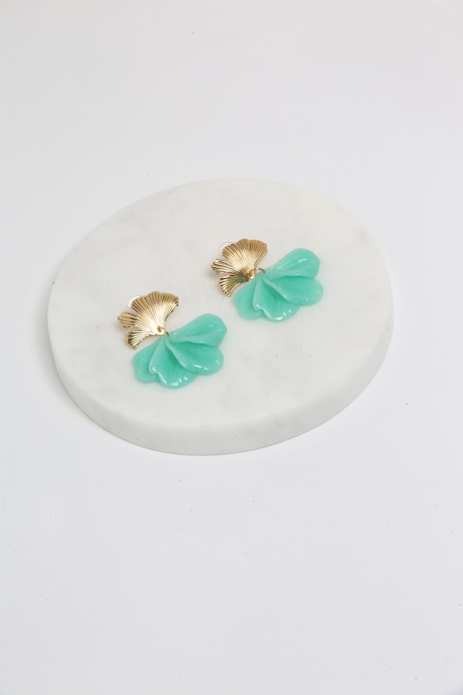 Fan earrings