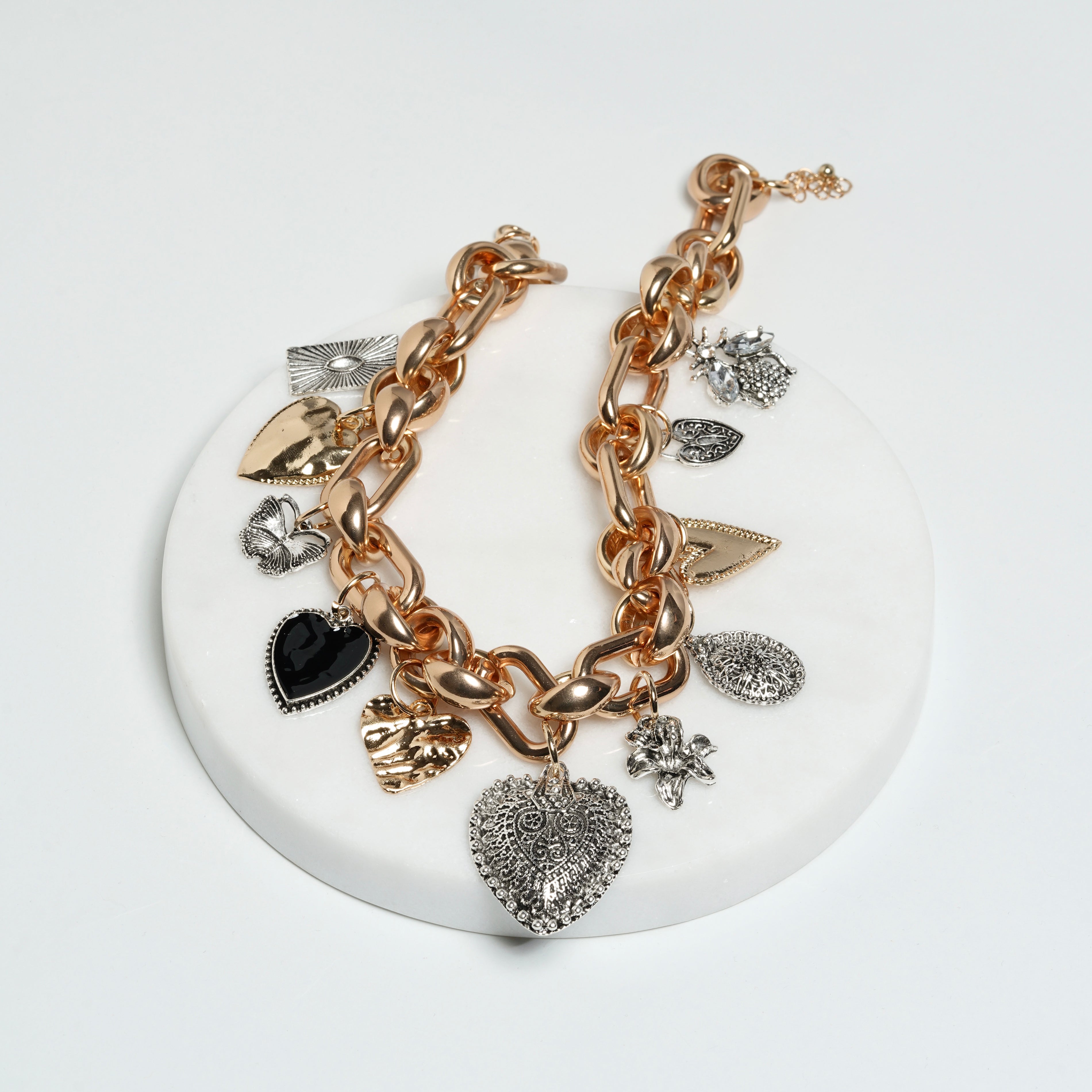 Chunky charm necklace