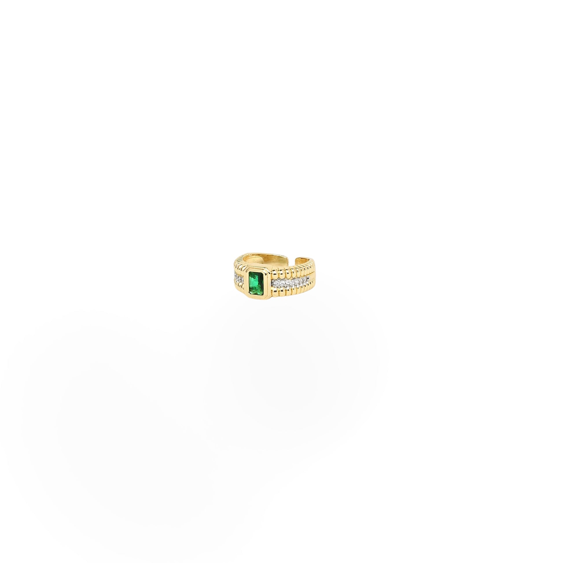 Emerald stone ring