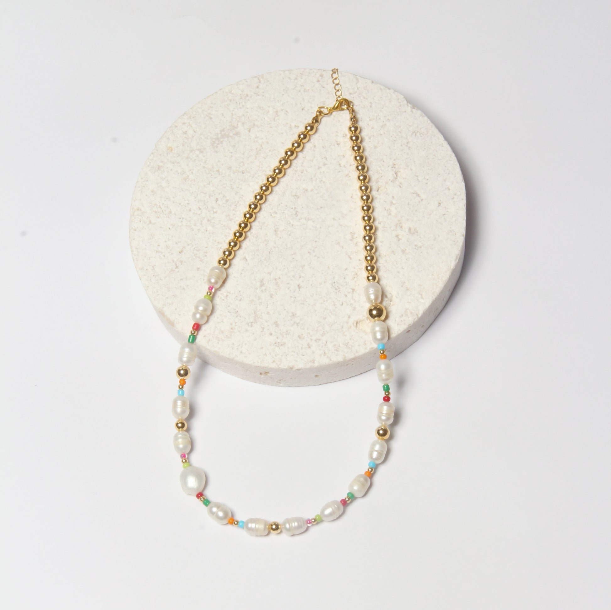Water pearl necklace