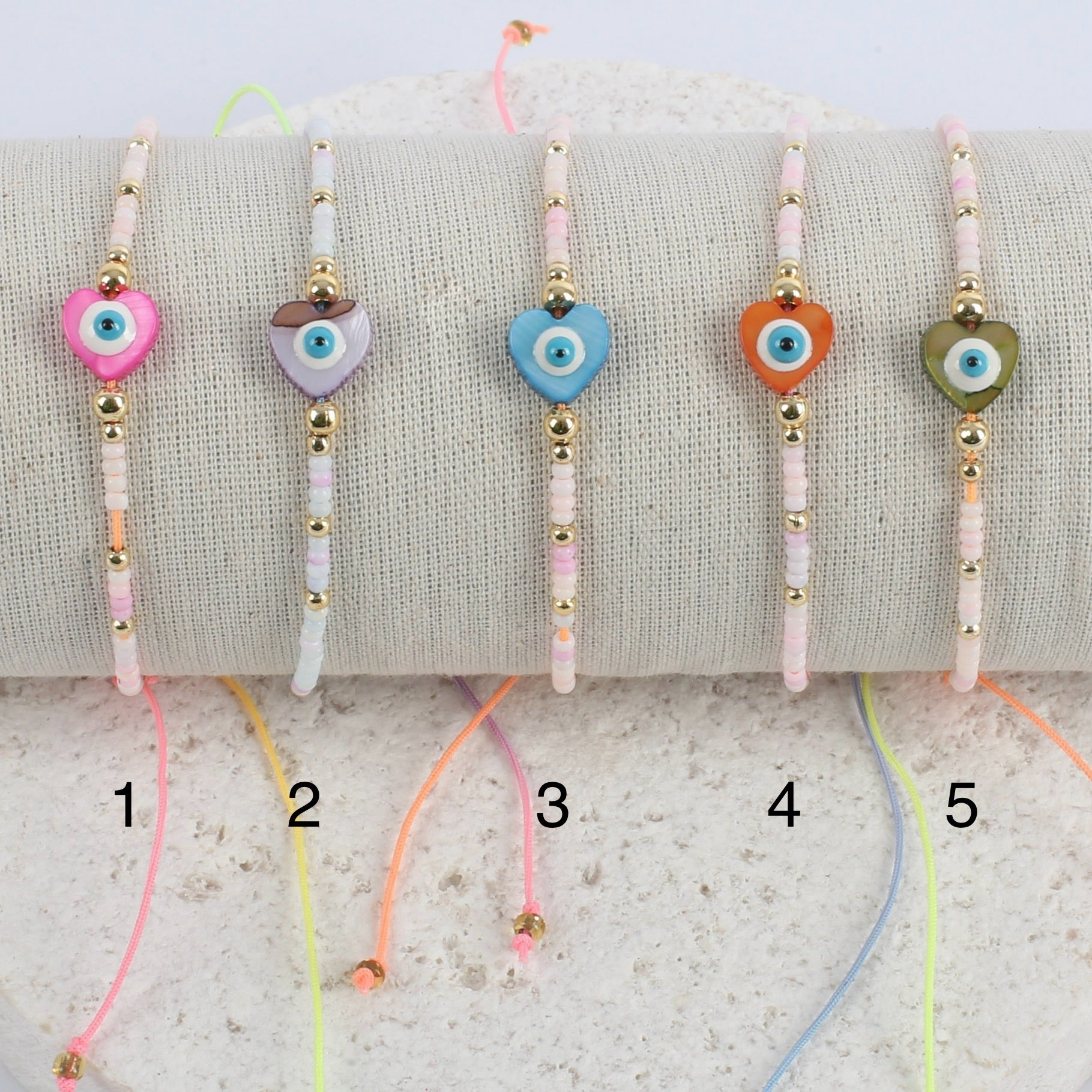 Pastel hearts bracelet