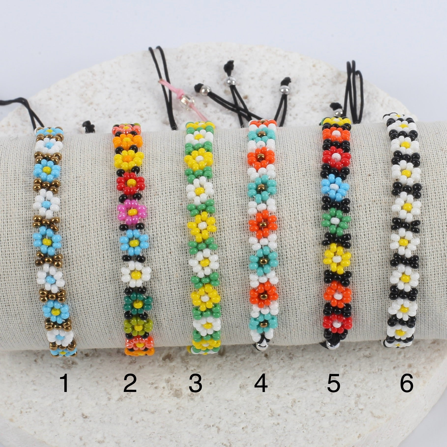 Daisies bracelet