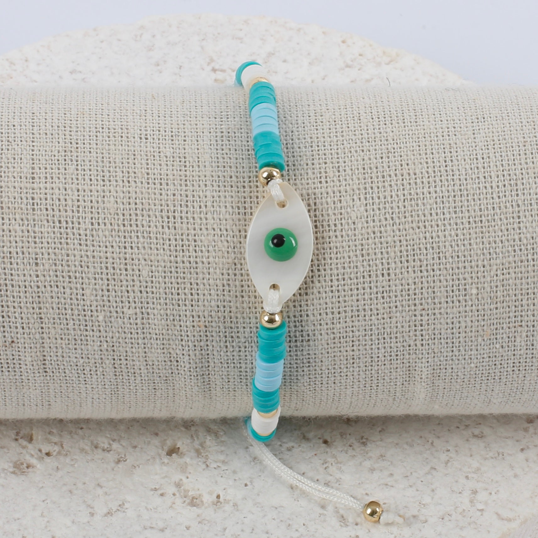 Surfer eye bracelet